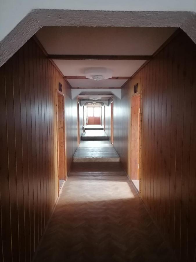 Отель La Elvetian Яссы Экстерьер фото